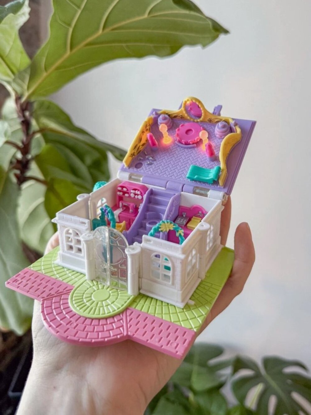 Vintage 1994 Polly Pocket Light Up Bridal Salon Bluebird Lights Work House Only